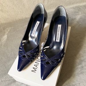 Manolo Blahnik Gaya Navy Patent